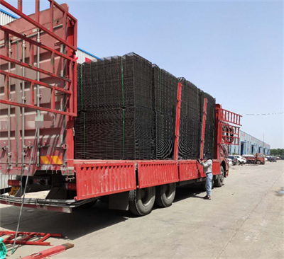 地庫防裂網(wǎng)片.jpg 地庫防裂網(wǎng)片.jpg